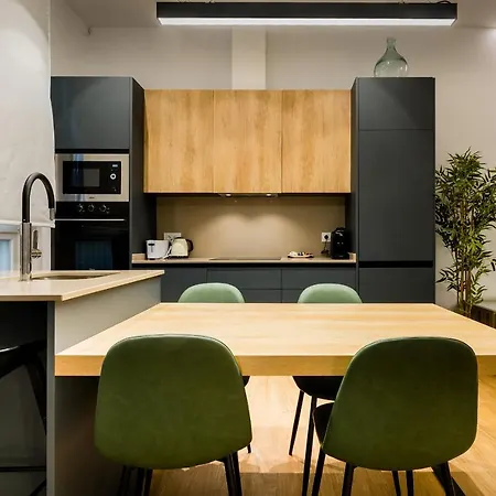Apartamento En El Corazón De By Rentalsevilla *